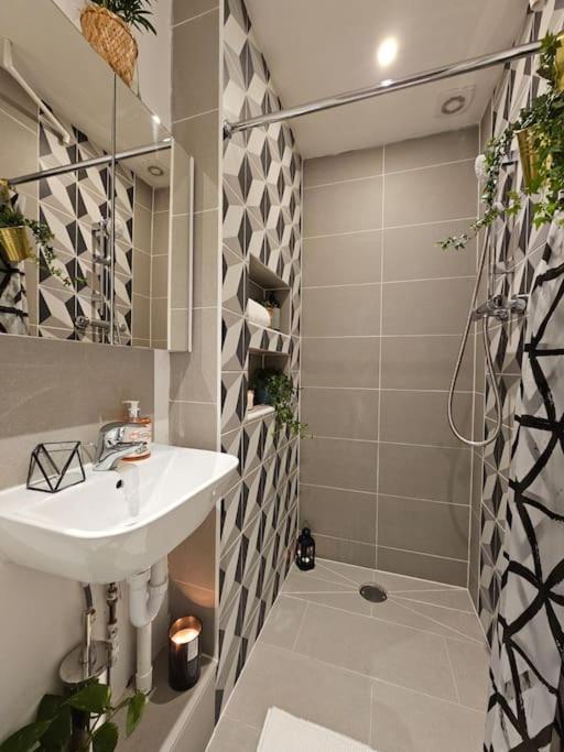 Beautiful And Spacious Flat Londen Buitenkant foto